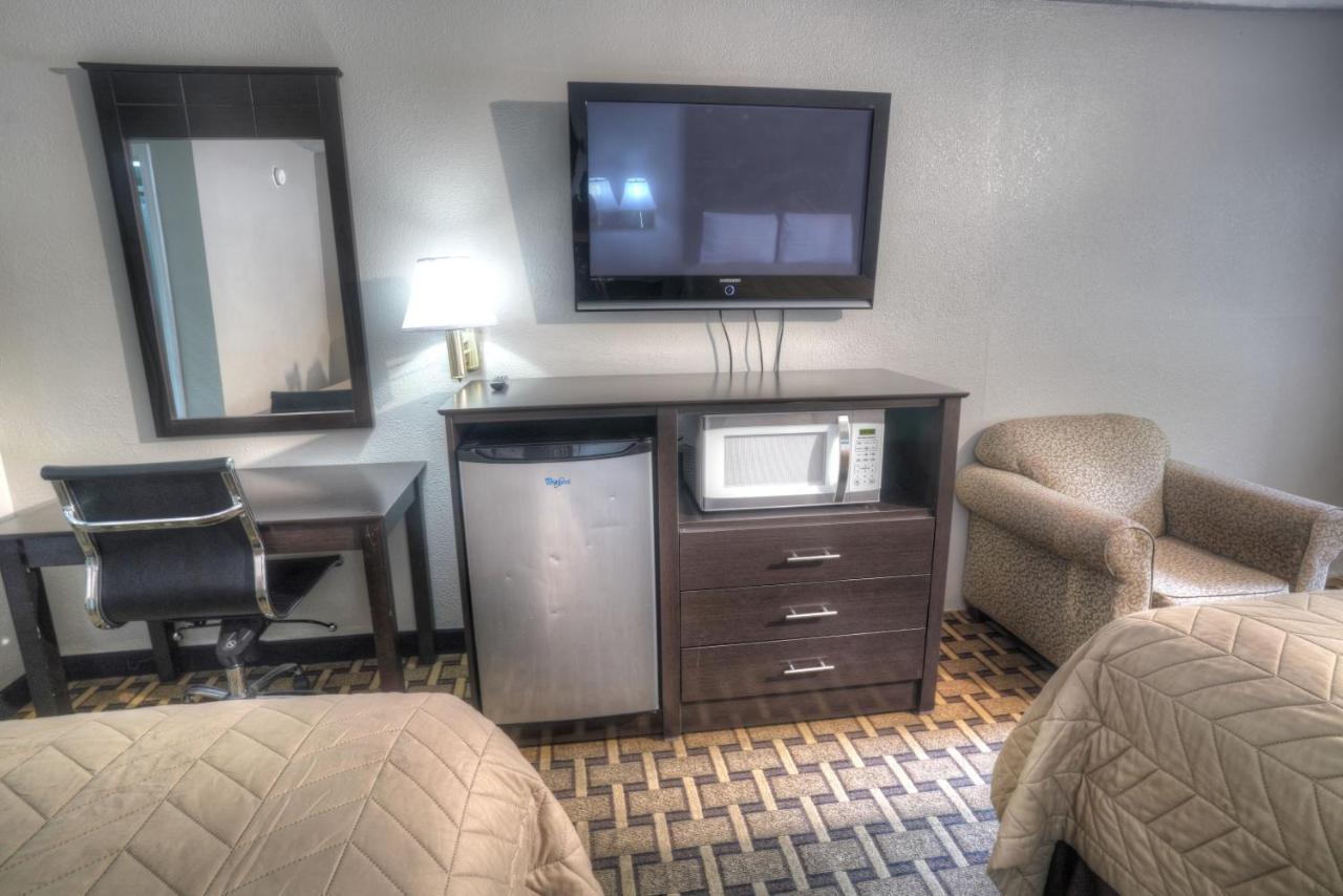 Amerivu Inn & Suites - Helen - Downtown Экстерьер фото