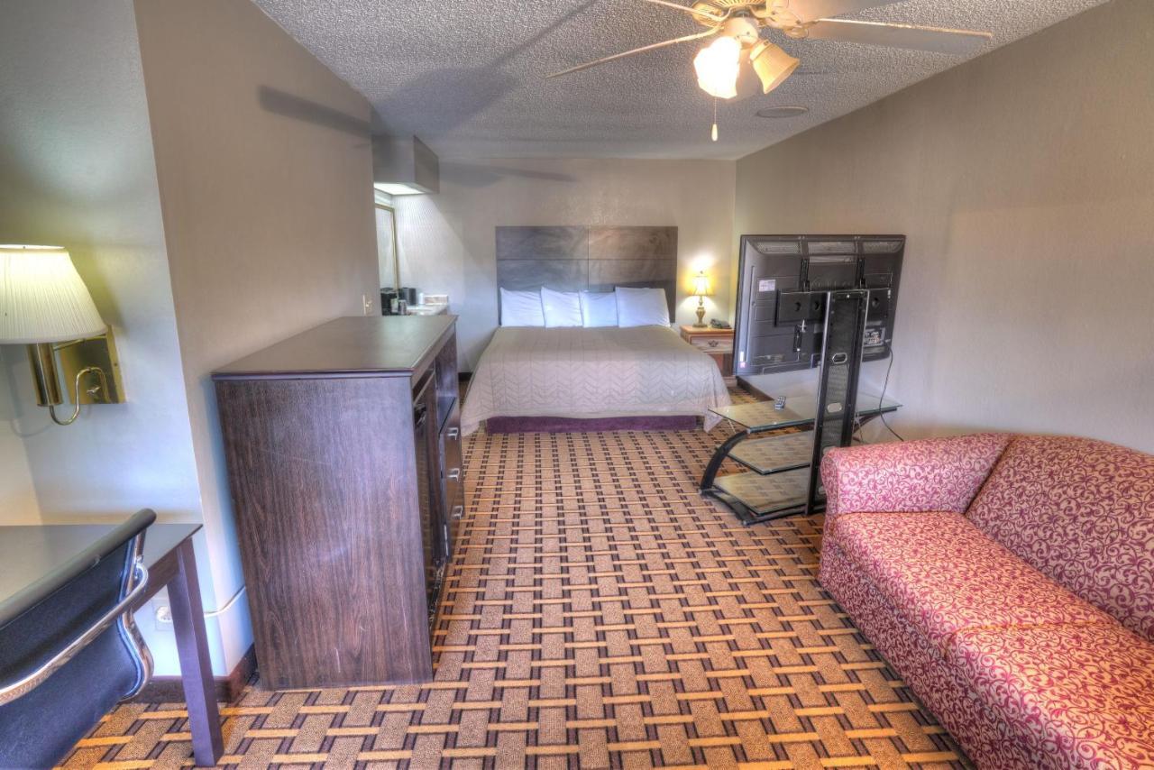 Amerivu Inn & Suites - Helen - Downtown Экстерьер фото