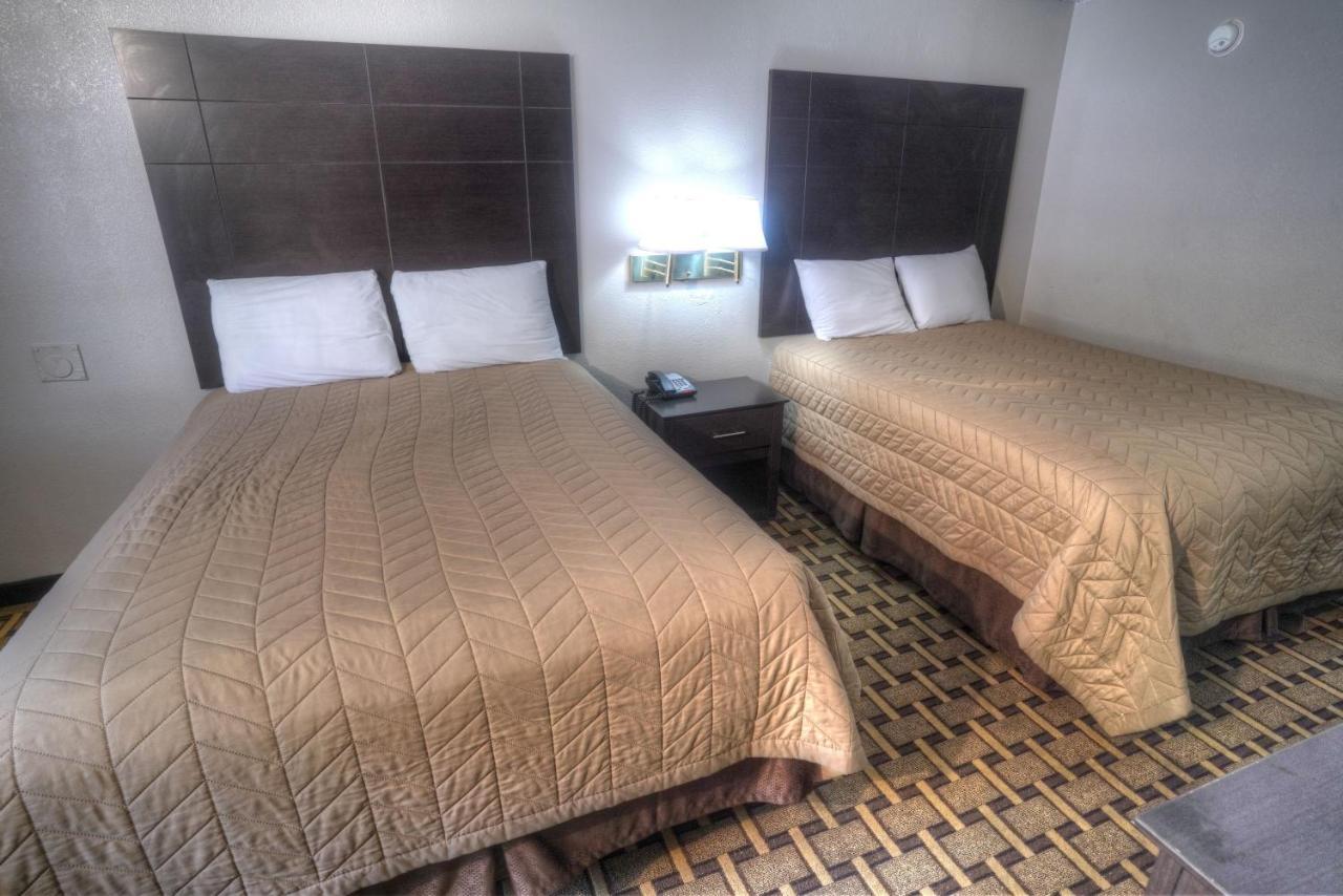 Amerivu Inn & Suites - Helen - Downtown Экстерьер фото