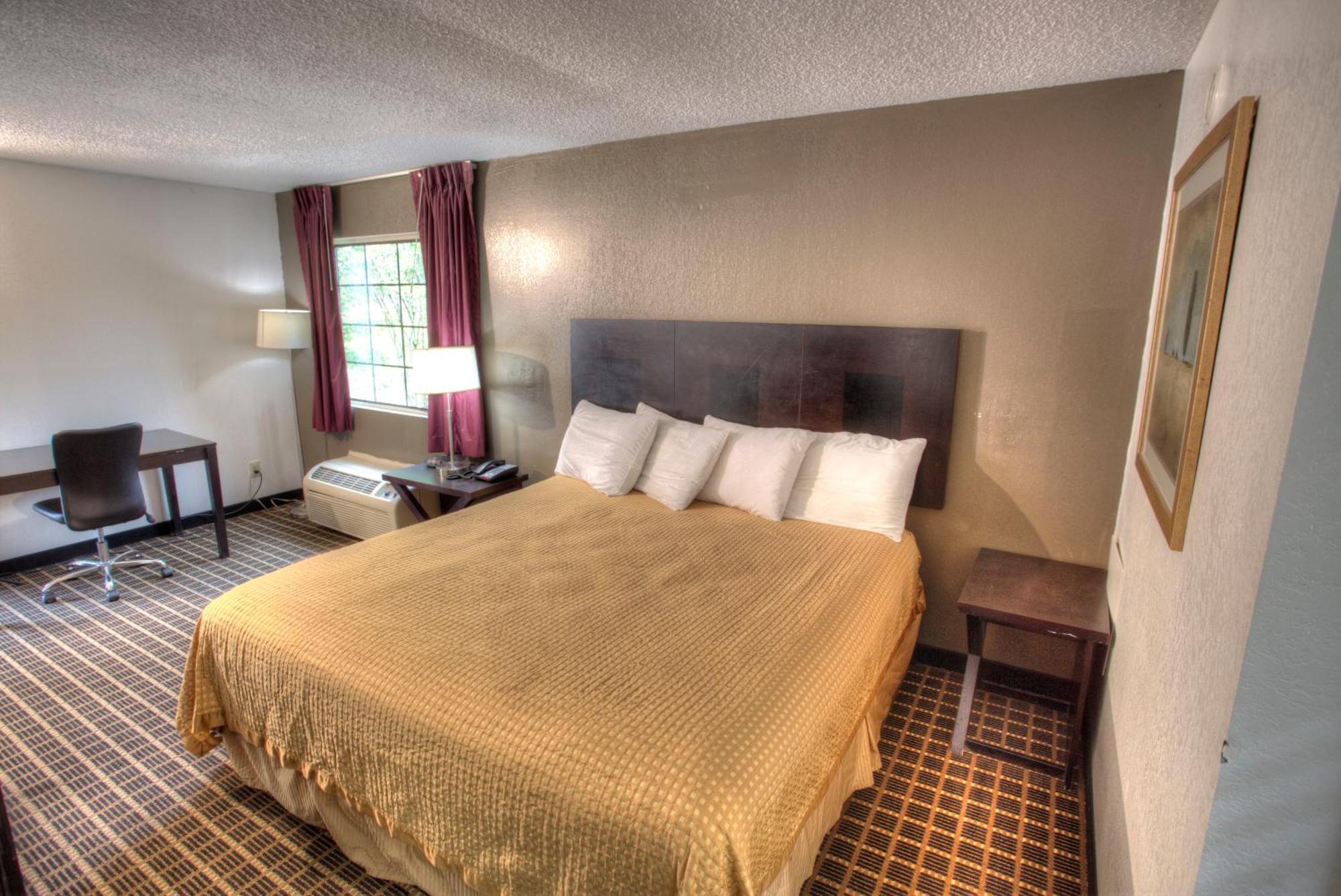 Amerivu Inn & Suites - Helen - Downtown Экстерьер фото